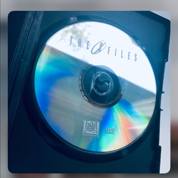 The X Files: Fight The Fiture DVD - Picture 3 of 6